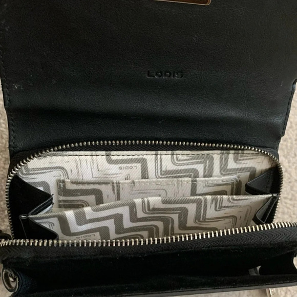 Lodis Iridescence wristlet with zipper - Picture 3 of 15